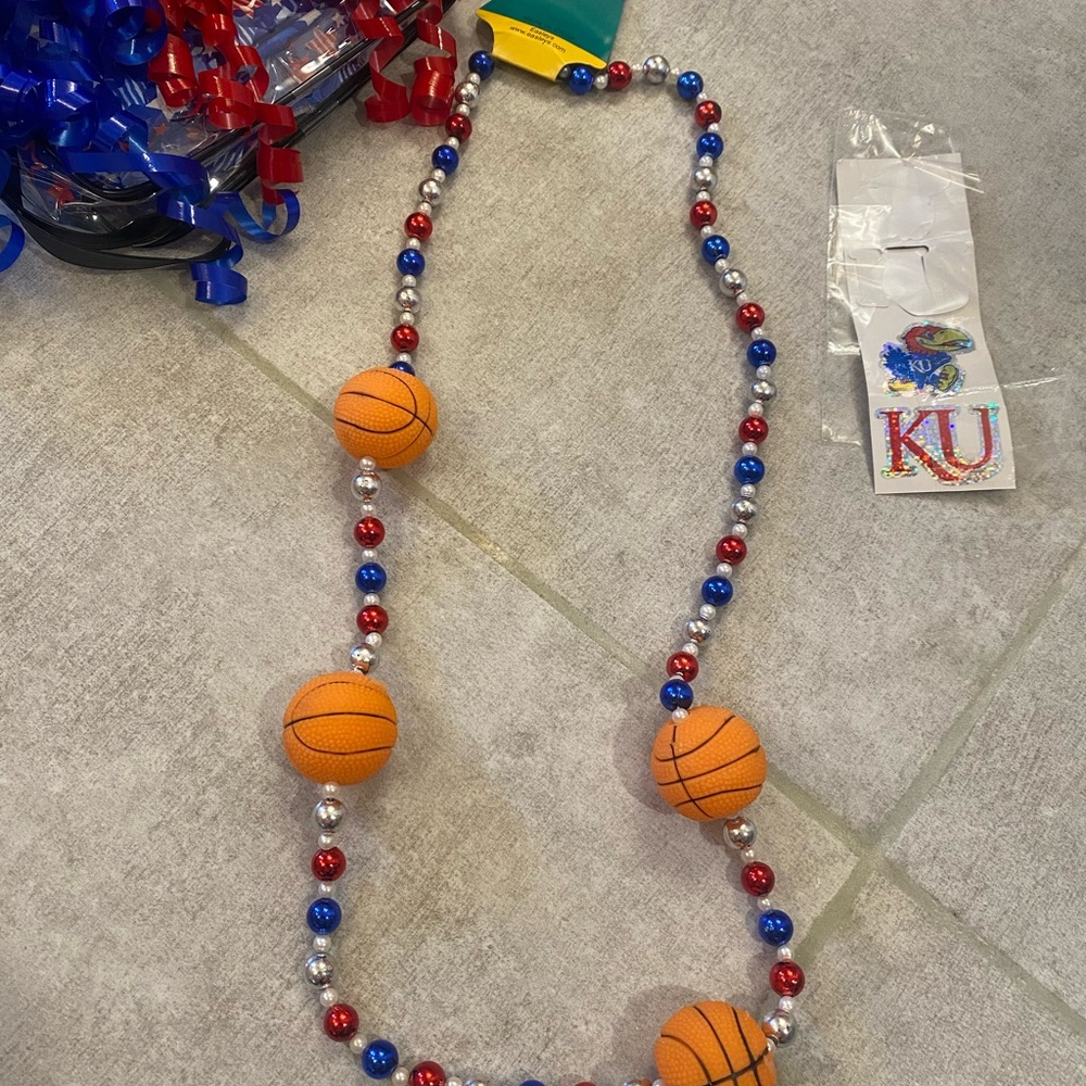 KU BASKETBALL NECKLACE